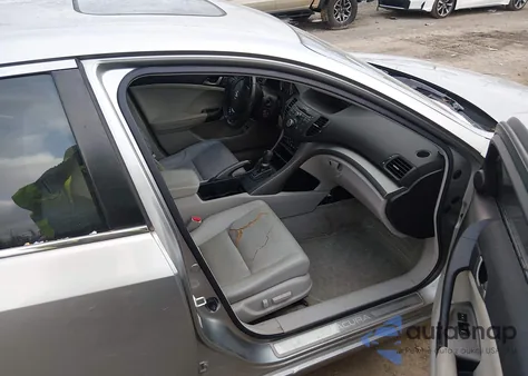 2009 Acura Tsx z USA, uszkodzony, nr VIN JH4CU26669C035712